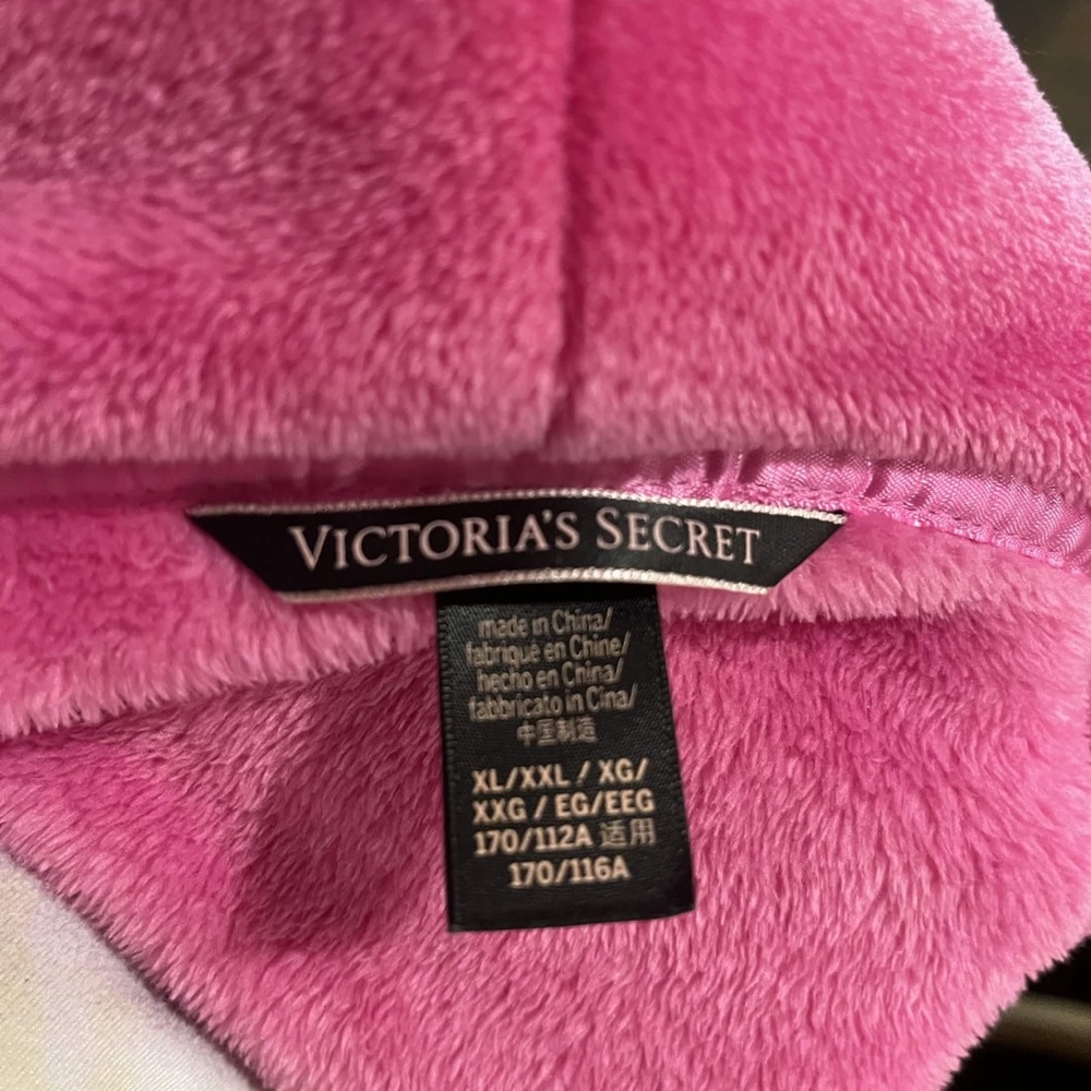 Victoria's Secret Pink Robe - Picture 3 of 4